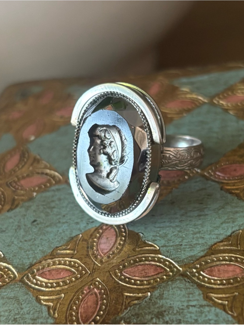 Vintage Intaglio Cameo Faceted Ring  / Size 9.5 adjustable